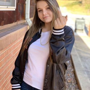 Meet your Posher, Madison